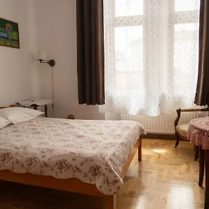 לינה וארוחת בוקר Kolory, קרקוב